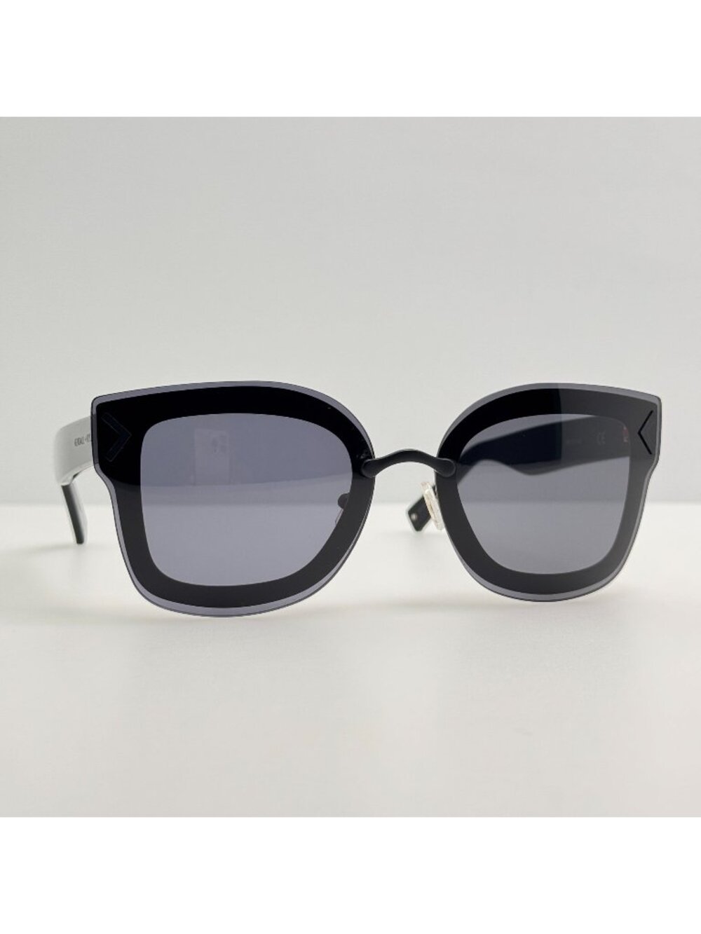 Kendall + Kylie Sunglasses KK4003 Priscilla 002 65-15-140